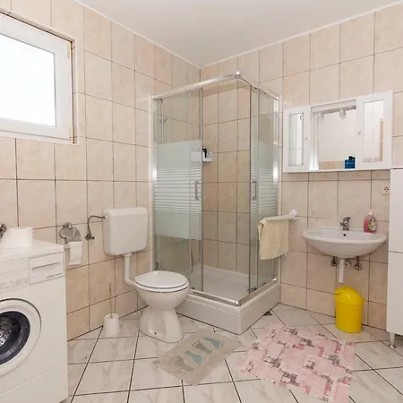 Filip Apartment *